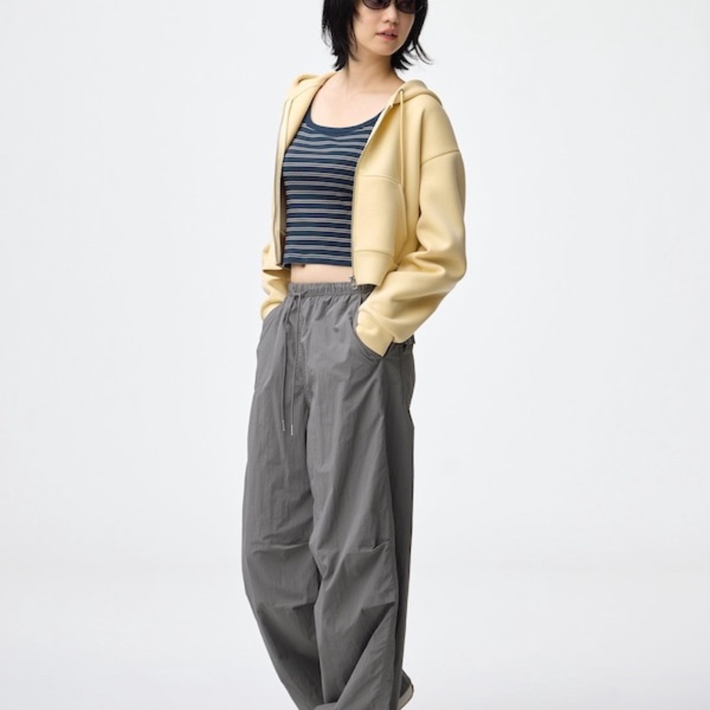 GU tech nylon relaxed pants
